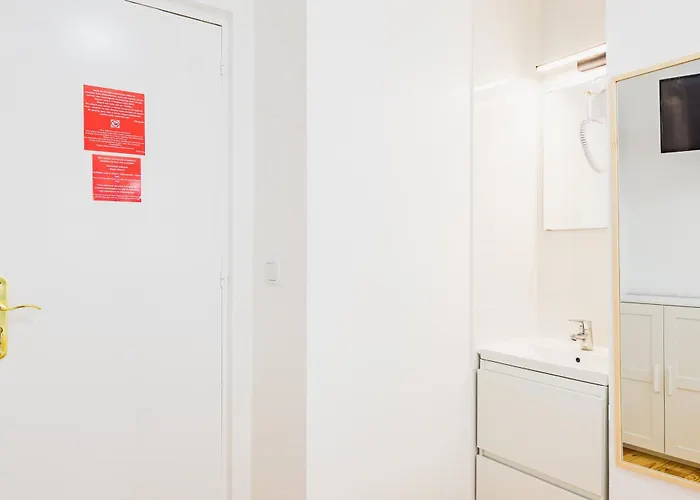 Almirante Reis 4 Andar - Arroios 民宿 *