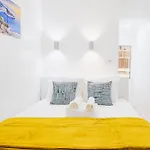 Almirante Reis 4 Andar - Arroios Homestay szállás *
